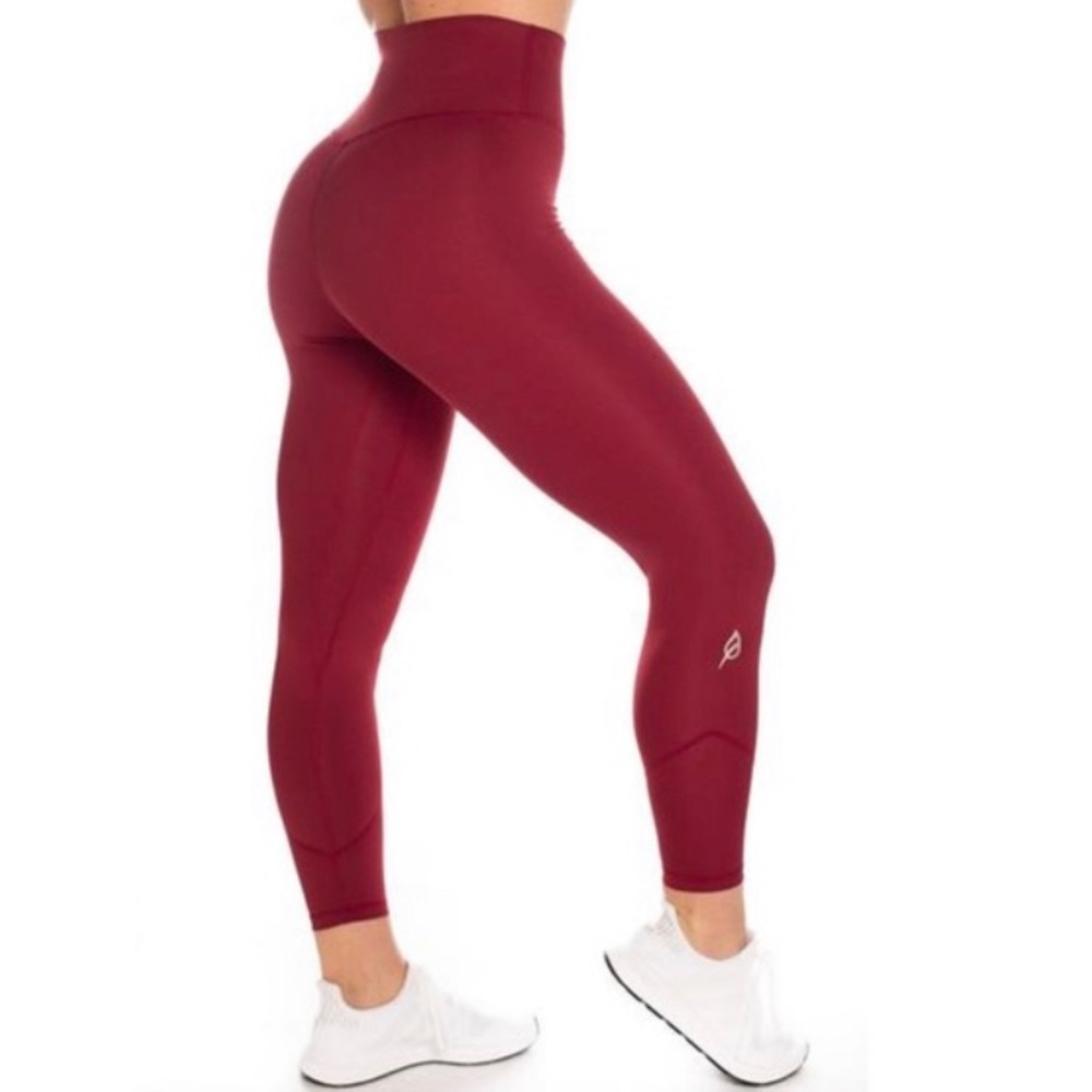 Alainah III Sleek Legging 23”, Cabernet Red, XS